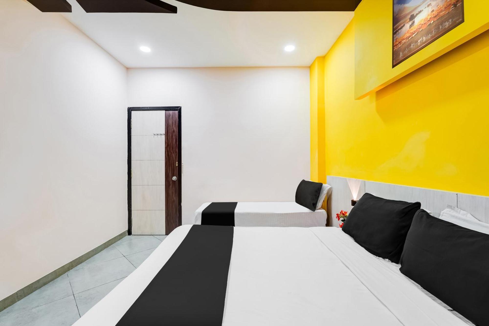 Hotel Super Townhouse Purushawalakm Chennai Esterno foto