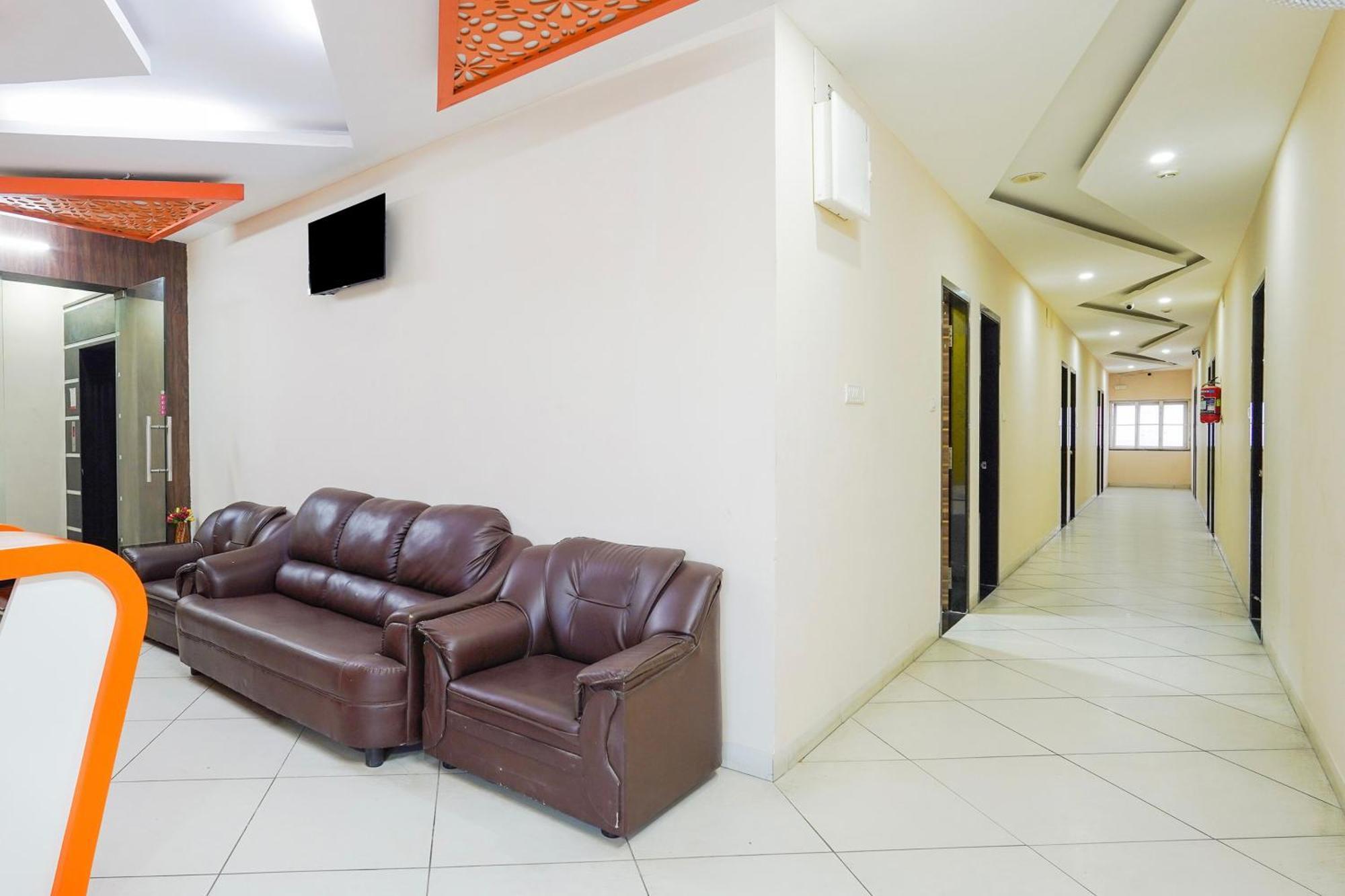 Hotel Super Townhouse Purushawalakm Chennai Esterno foto
