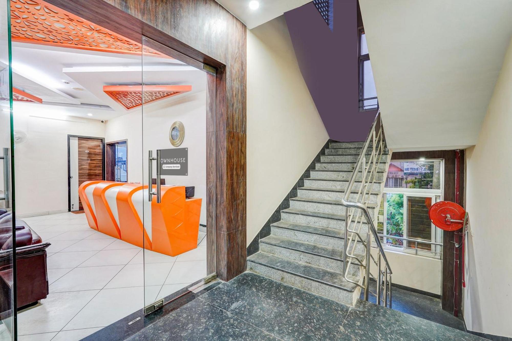 Hotel Super Townhouse Purushawalakm Chennai Esterno foto