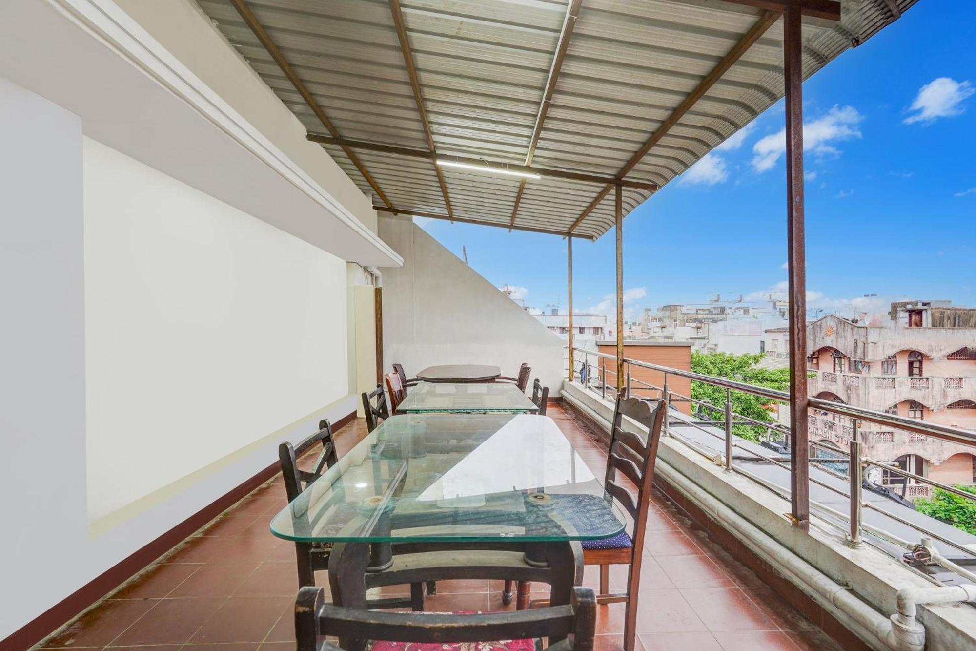 Hotel Super Townhouse Purushawalakm Chennai Esterno foto