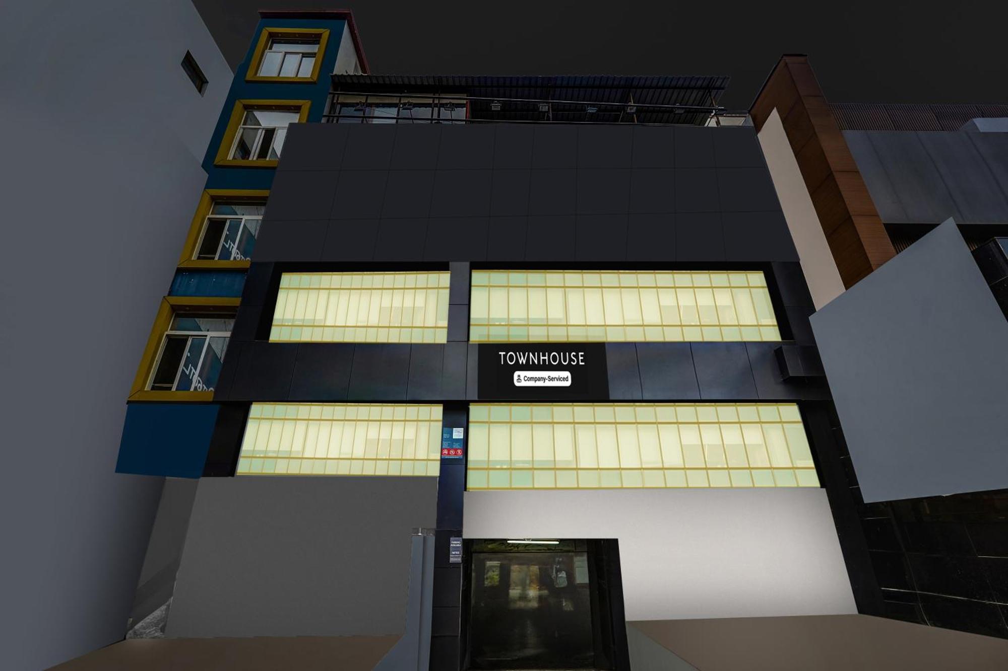 Hotel Super Townhouse Purushawalakm Chennai Esterno foto